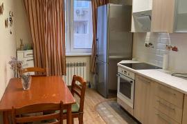 Двушка в центре. Продам