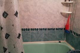 Продам 2 к в Дубках. 