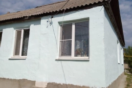 Продам 1/2 дома в посёлке Дубки.